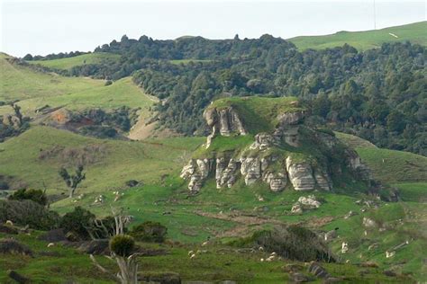 ロードオブザリング ロケ地: ニュージーランドの風景が中つ国を生み出した